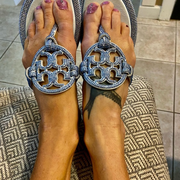 Meet your Posher, Cali - Picture 2 of 9